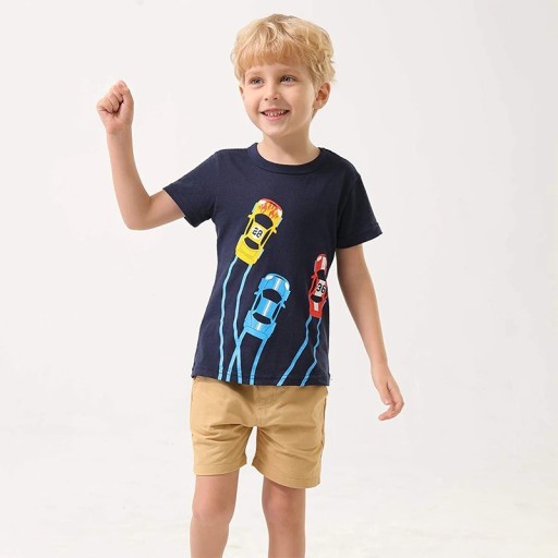 T-Shirt und Shorts für Jungen L1623