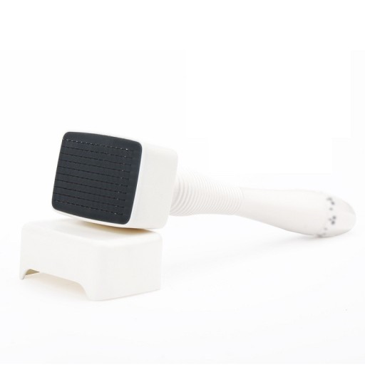 Tampon dermique ajustable avec micro-aiguilles pour la régénération de la peau Tampon dermique avec 140 micro-aiguilles en acier inoxydable Outil de mésothérapie avec longueur d'aiguille ajustable 14 x 3,3 cm