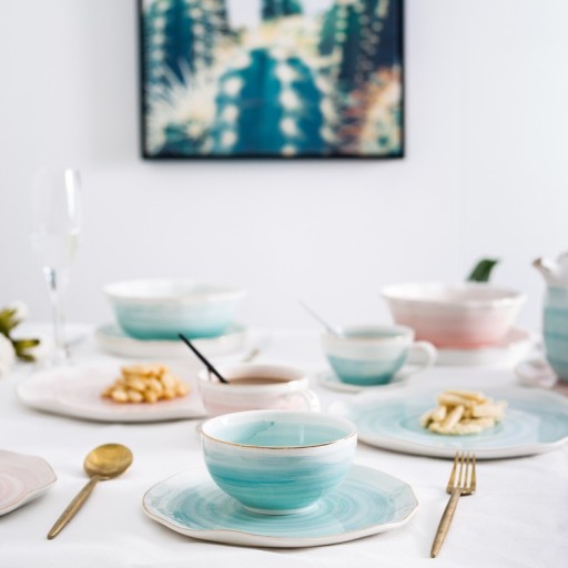 Tasse en porcelaine