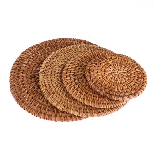 Tischsets aus natürlichem Rattan