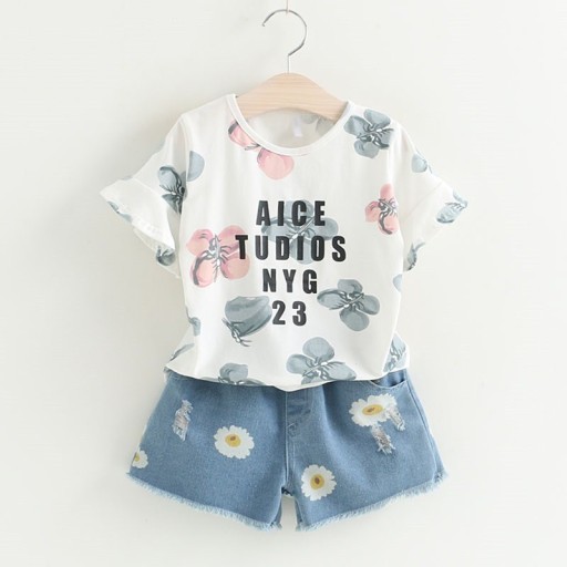 Tjejset - T-shirt och shorts med blommor J1272