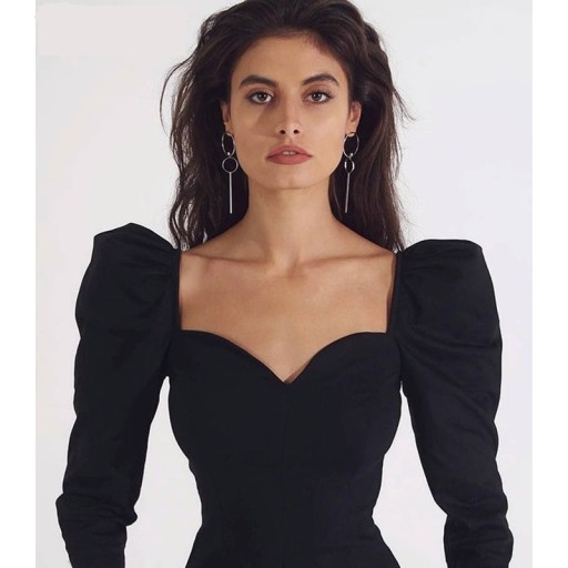 Top da donna con spalle arricciate