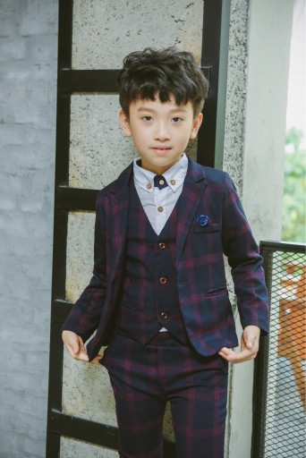 Traje de cuadros para niño B1330