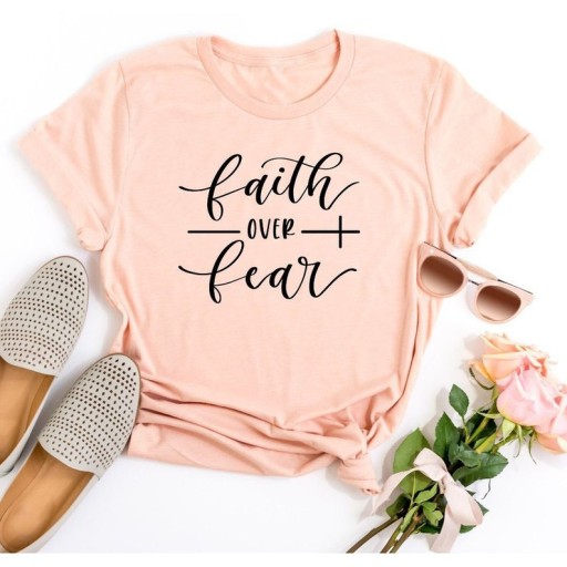 Tricou de damă cu inscripția A225