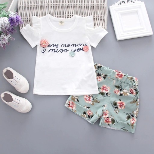 Tricou și pantaloni scurți pentru fete L1085