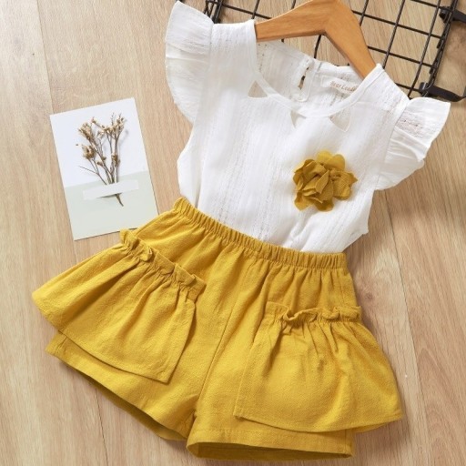 Tricou și pantaloni scurți pentru fete L1130