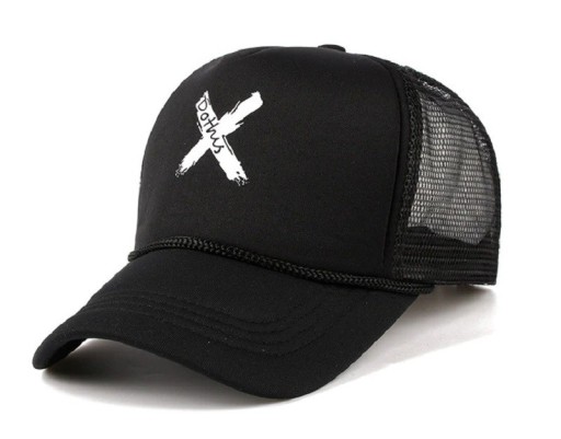 Trucker-Cap mit Kreuz