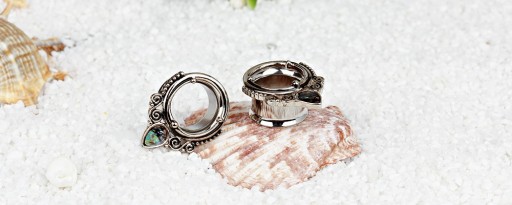 Túnel moderno para a orelha com pedra - 2 pcs