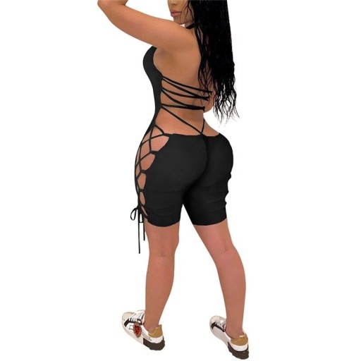 Tuta corta da donna con schiena scoperta