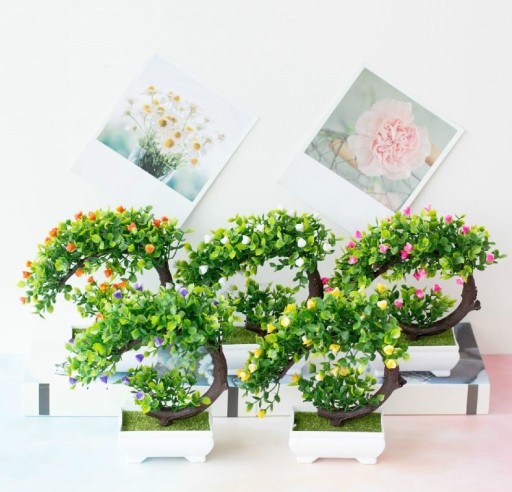 Umělá bonsai v květináči