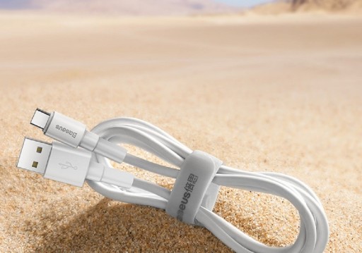 USB-datakaapeli A1676