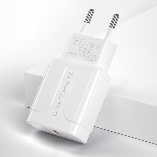 USB Hálózati adapter Gyorstöltés K690