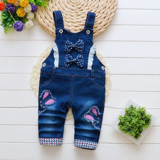 Vaqueros para niña con tirantes y estampado de conejitos
