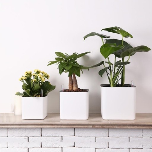 Vaso de flores quadrado autoirrigável