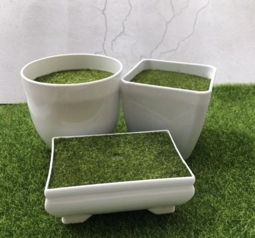 Vaso decorativo com relva artificial