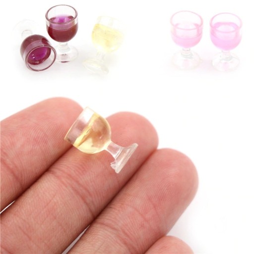 Verres à vin pour poupée 2 pcs