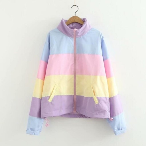 Veste arc-en-ciel pour femmes avec rayures pastel Col montant et zip sur toute la longueur Deux poches obliques et cordon de serrage à l'ourlet