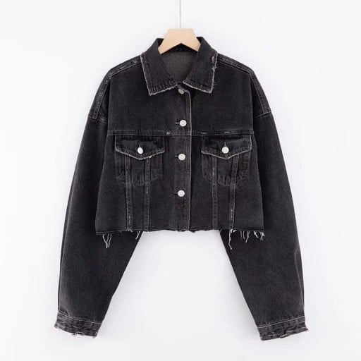 Veste en jean courte pour femme avec ourlet effiloché Coupe décontractée avec épaules tombantes Poches poitrine avec rabat Fermeture à boutons