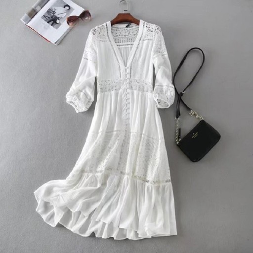 Vestido boho branco de verão