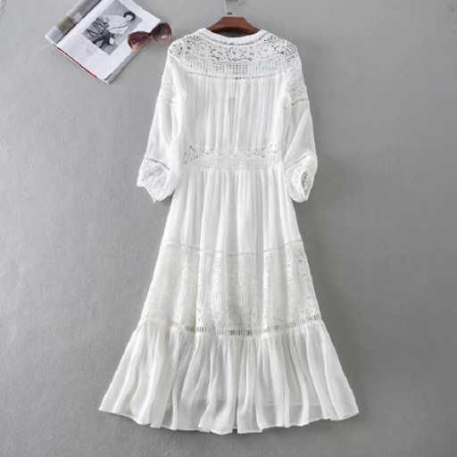 Vestido boho branco de verão