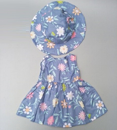 Vestido com chapéu para boneca