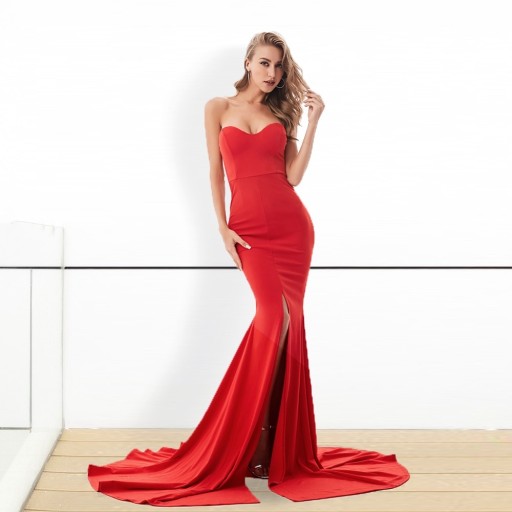 Vestido de baile sem alças