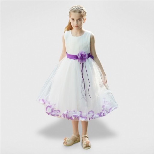 Vestido de menina com rosas J2897