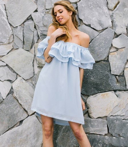 Vestido de Verão com Rendas