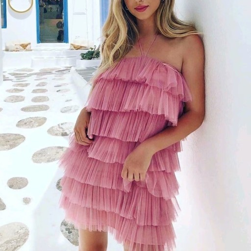 Vestido em camadas sem alças