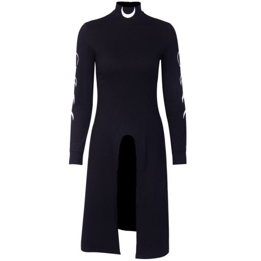 Vestido extravagante de cuello alto