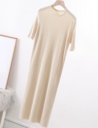 Vestido feminino polido com mangas curtas
