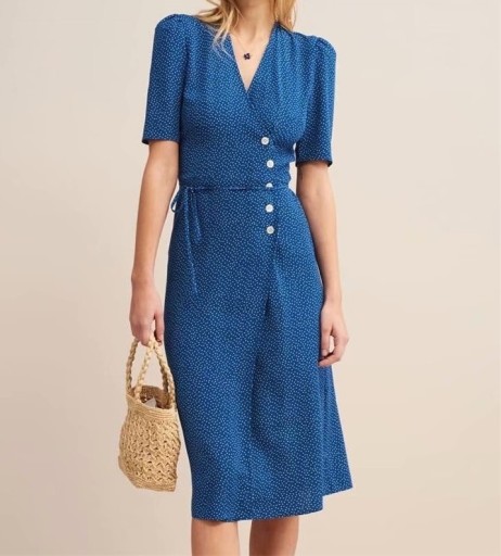 Vestido midi de verão com bolinhas