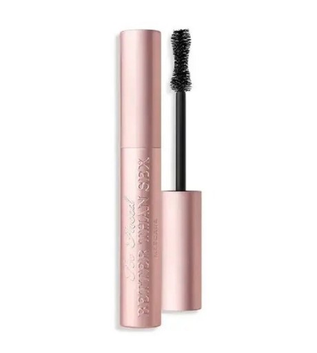 Wasserfeste Mascara für mehr Volumen. Schwarze, widerstandsfähige Mascara für dichte Wimpern. Verlängernde, sanfte Mascara