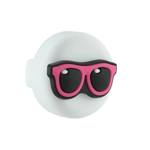 Waterdichte siliconen AirTag hoes in het wit met roze brillen voor kinderschoenen en veters GPS tracker accessoires 35x27x20mm