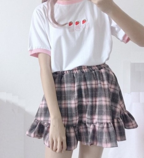 Women's Checked Skirt with Ruffle