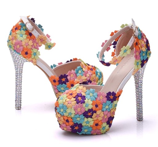 Zapatos de salón para mujer con flores de colores