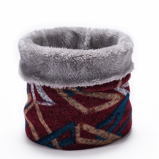 Zimní nákrčník se vzorem