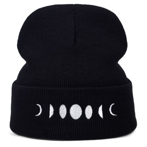 Zimowa czapka z nadrukiem księżyca