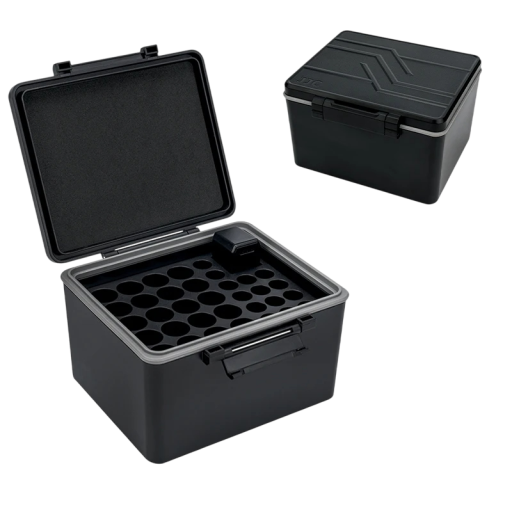 Zwarte batterijhouder 11,3x12,4x7,6 cm Opbergdoos voor 20x AA en 14x AAA batterijen Duurzame organizer met deksel voor veilige opslag van cellen