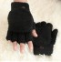 Chlpaté detské rukavice čierna