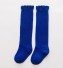 Ciorapii colorati ai fetelor albastru