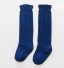 Ciorapii colorati ai fetelor albastru inchis