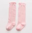 Ciorapii colorati ai fetelor roz