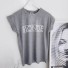 Damen-T-Shirt mit der Aufschrift B70 grau