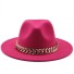 Damska kapelusz z łańcuszkiem A2449 różowy