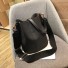 Dámska kožená kabelka M698 čierna
