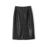 Dámska kožená sukňa s rázporkom čierna