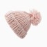 Dámska pletená čiapka s brmbolcom svetlo ružová