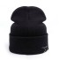 Dámska zimná čiapka s krúžkami čierna
