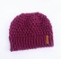 Dámská zimní čepice s otvorem pro culík fialová